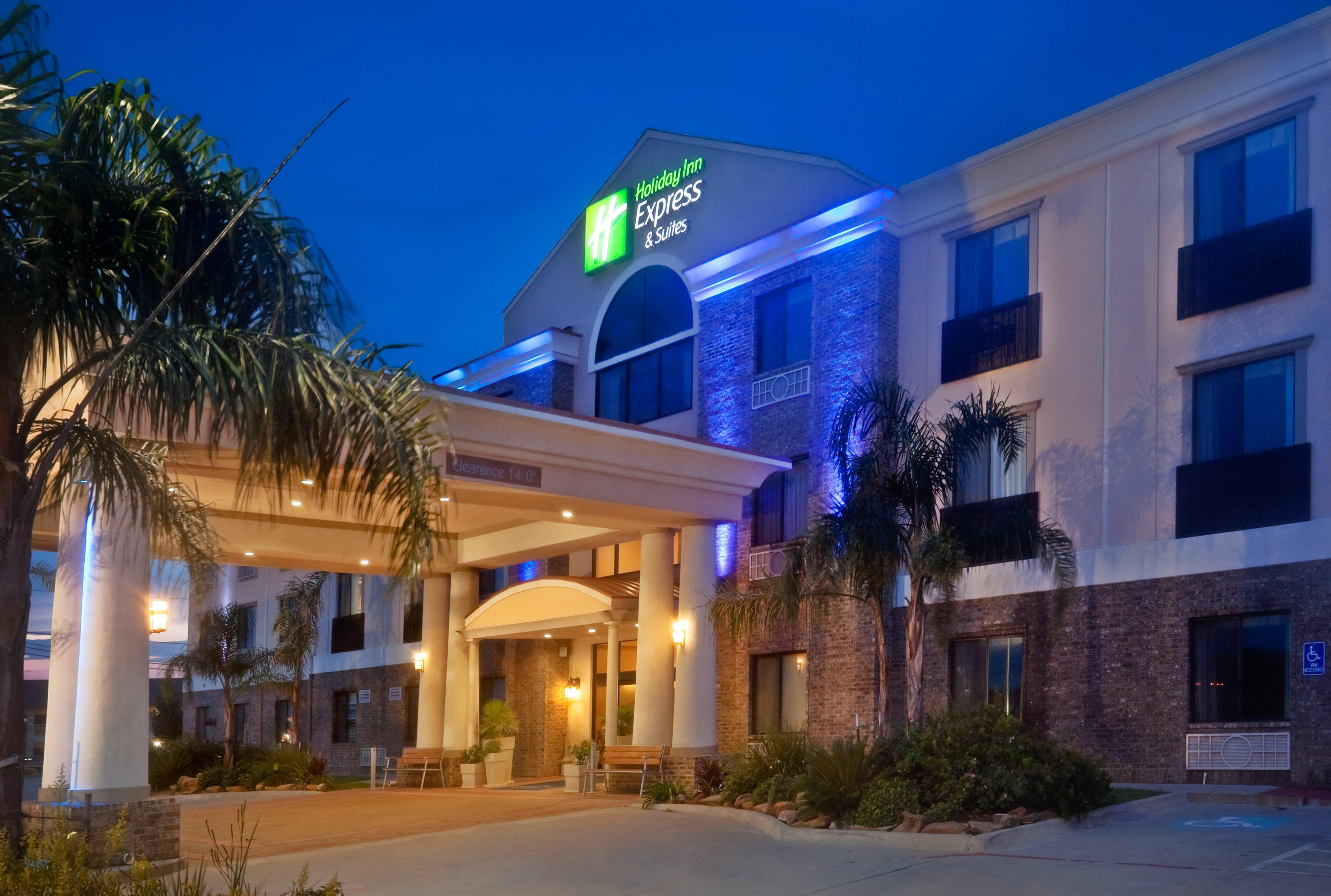 Holiday Inn Express Hotel And Suites Fairfield-North By Ihg Exterior foto