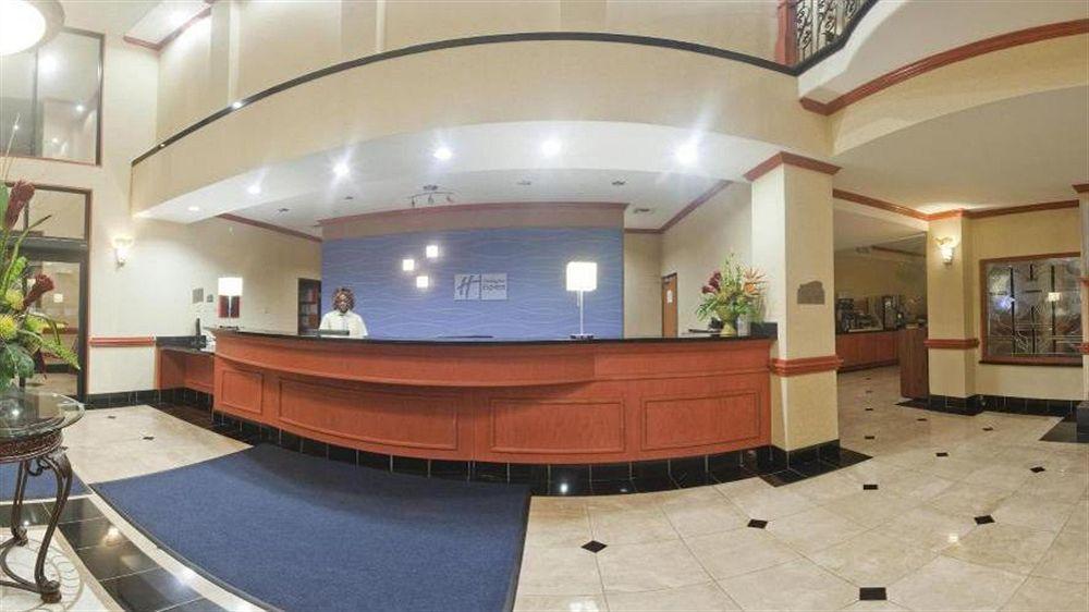 Holiday Inn Express Hotel And Suites Fairfield-North By Ihg Exterior foto